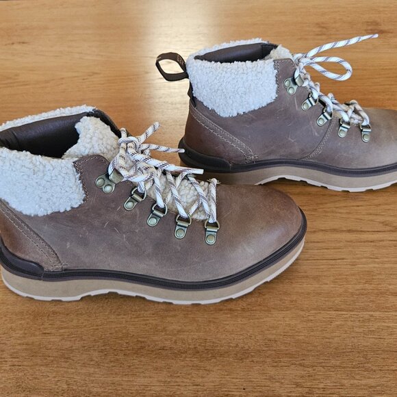 Sorel Lennox Lace Cozy Waterproof Boots – Size 9 – NEW - Picture 2 of 3